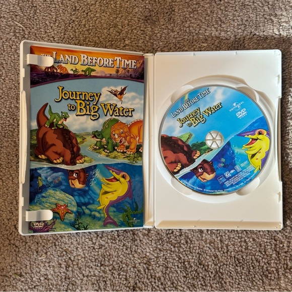 The Land Before Time: Journey to Big Water DVD - Picture 2 of 4